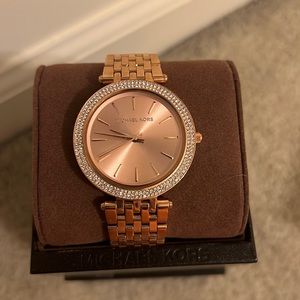 Michael kors Darci 3rose gold watch 39mm brand new. Diamond face embellishments